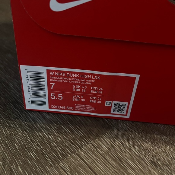 Nike Dunk High 70 - Picture 2 of 10